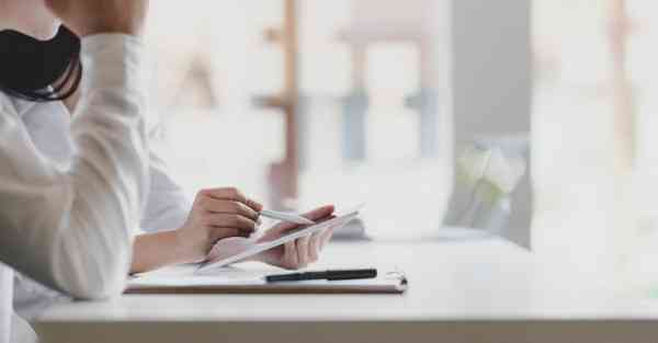 美得像AI的真人（元神AI转真人）