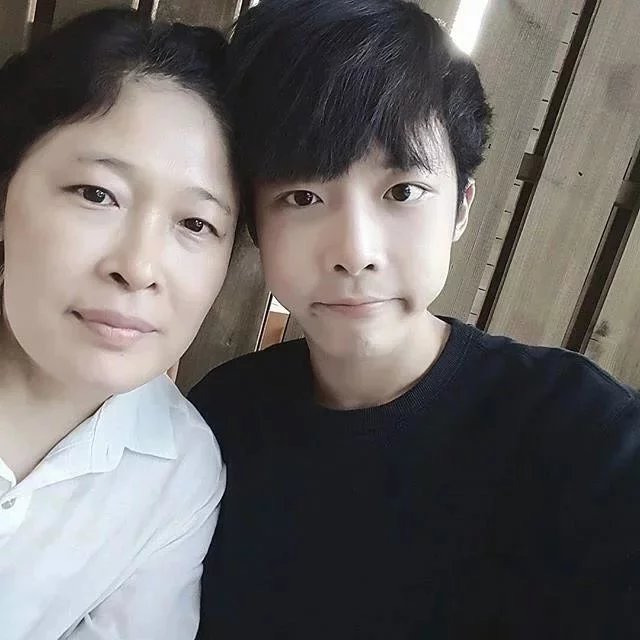 孔厚蕊娅