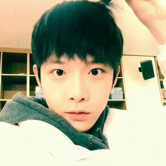 缪克罡诚