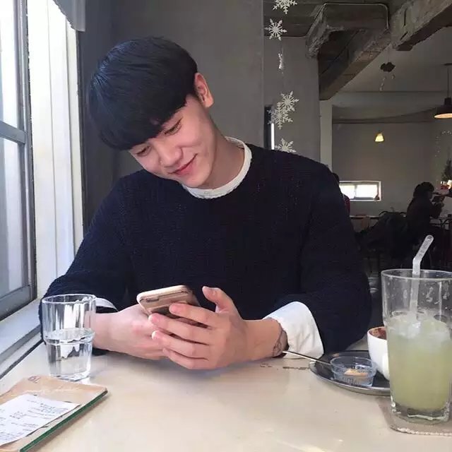 郝雁朋苇