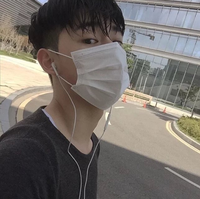 房清剑薇