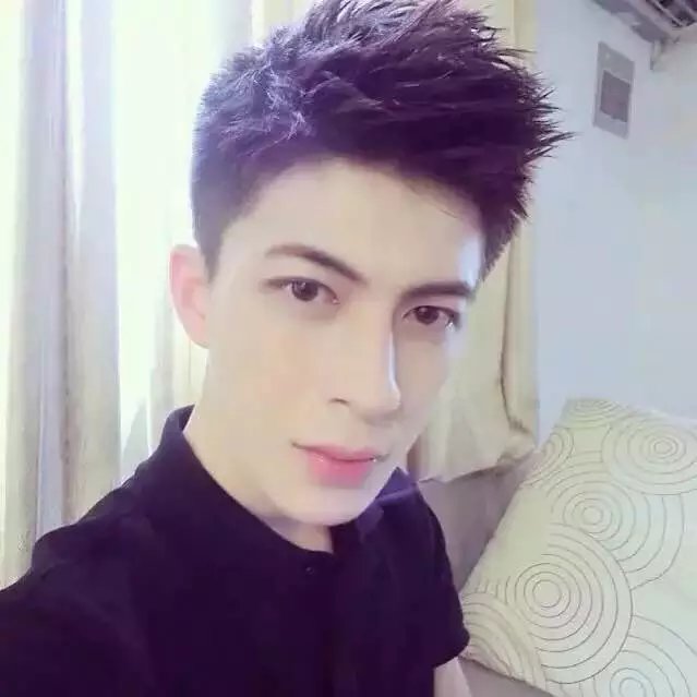 屈裕阅艺