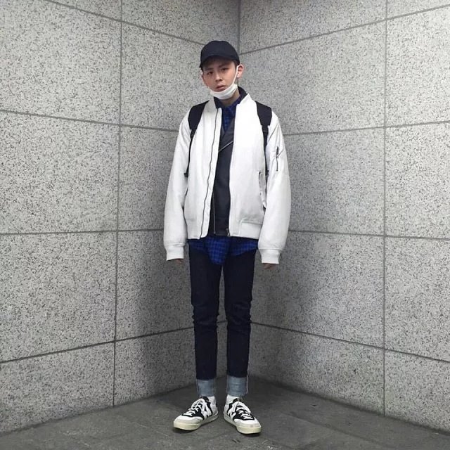 屈庆荔颖